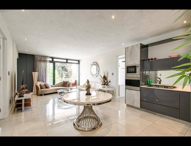 3 BEDROOM APARTMENT FOR SALE IN HOUGHTON ESTATE